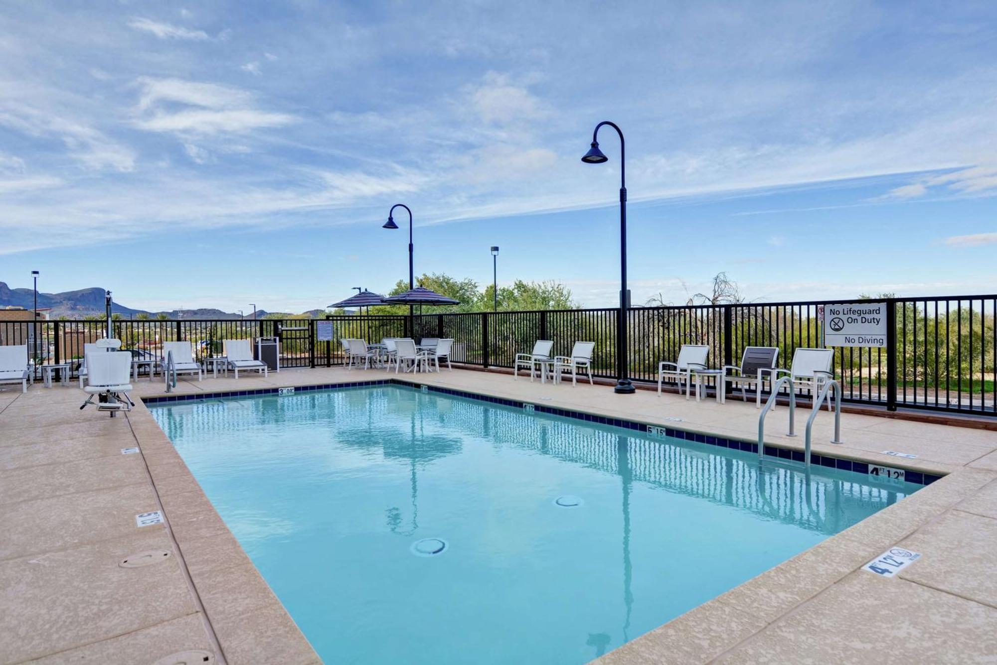 Hampton Inn & Suites Tucson Марана Екстериор снимка
